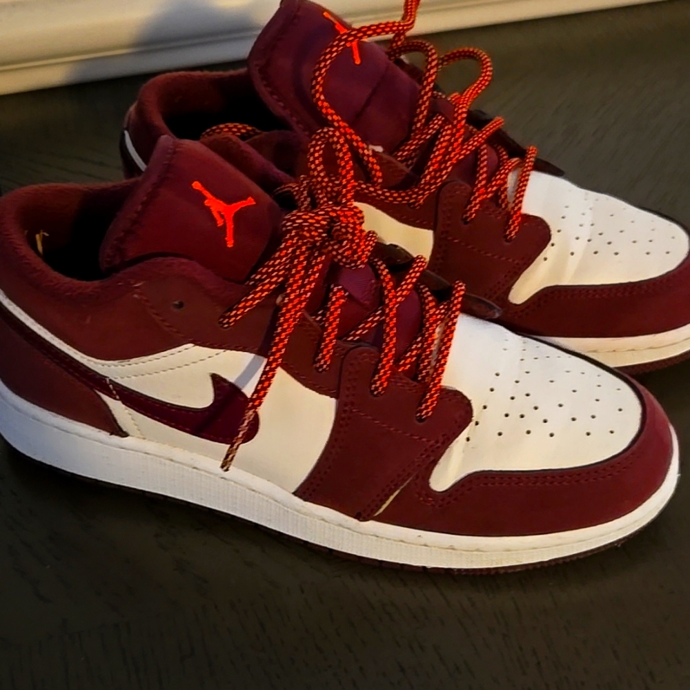 GS Air Jordan 1 Low "Night Maroon" Phantom Orange - Used
